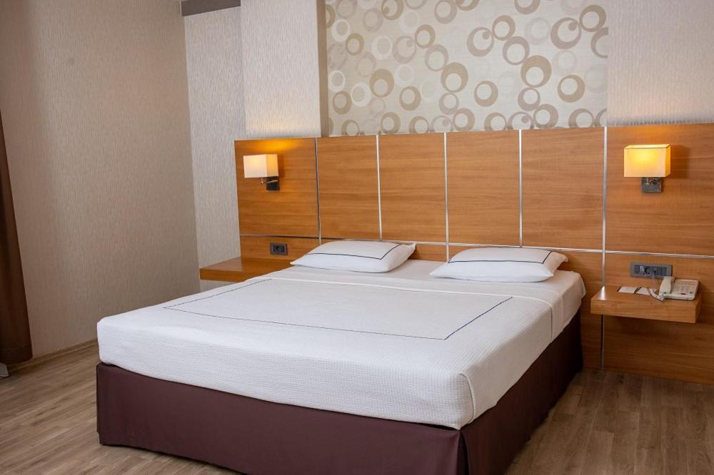 Anemon Grand Adana Otel Exterior photo