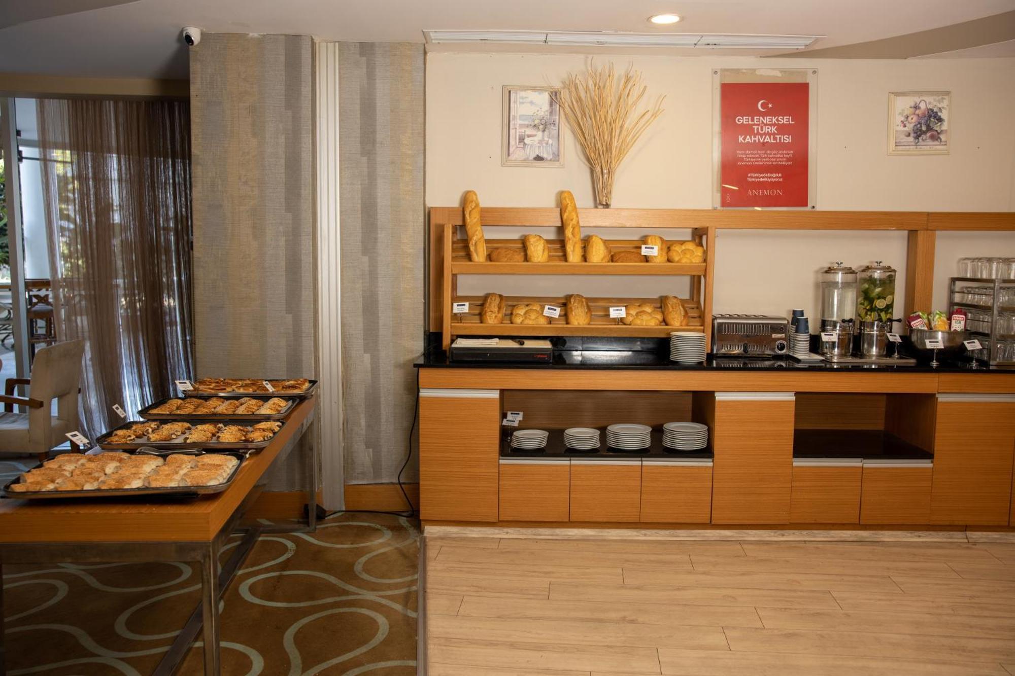 Anemon Grand Adana Otel Exterior photo